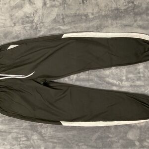 Brand unknown Track Pants Size Small Black & White Check Photos for Measure